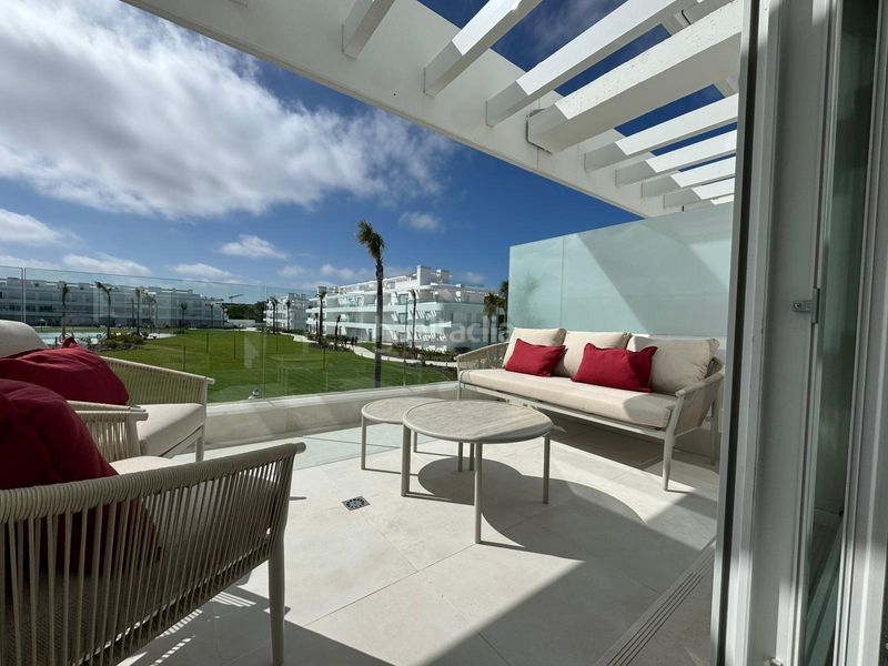Foto 091d0e4a-f173-4dfe-b79a-b2633a0856e4. Apartament amb aparcament piscina a Las Tres Piedras - Costa Ballena Chipiona