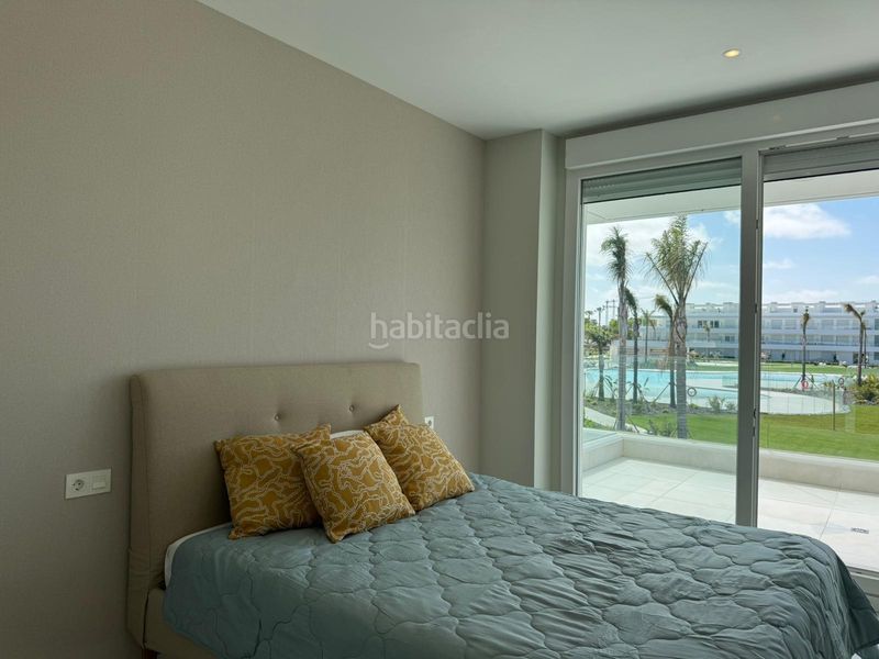 Foto 4aa524f6-68bc-4675-9375-33aea9b0af53. Apartament amb aparcament piscina a Las Tres Piedras - Costa Ballena Chipiona