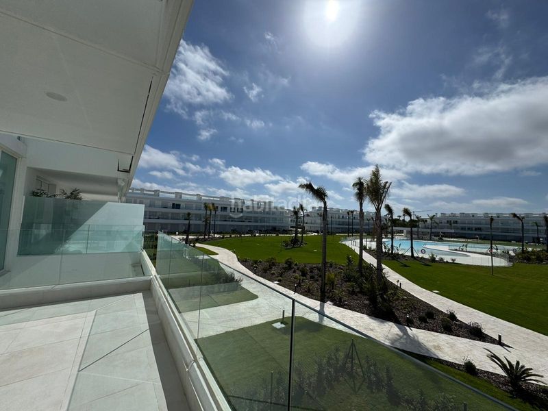Foto 7c0b2fb8-6db2-42e6-a68f-f5984c9c3771. Apartament amb aparcament piscina a Las Tres Piedras - Costa Ballena Chipiona