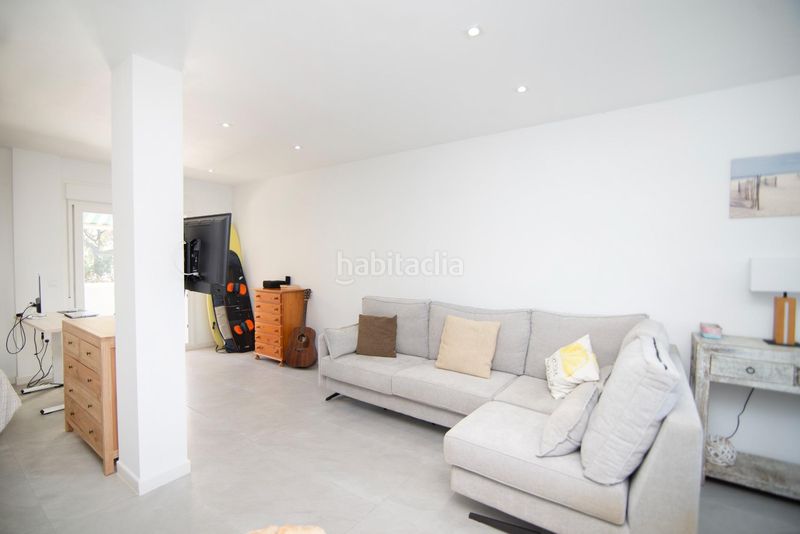 Foto 9e7b96c4-d9f4-46f1-95be-c37a3a512040. Apartament amb aparcament a La Barrosa Chiclana de la Frontera