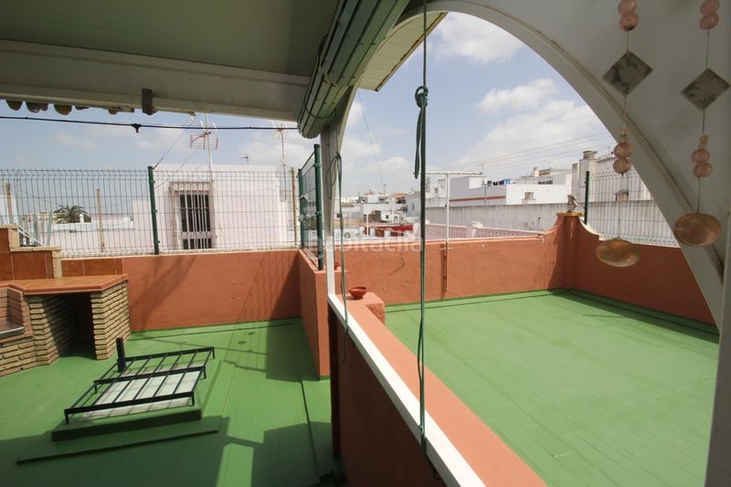 Foto 0e78f741-d516-4e80-b9c7-3df24abfb629. Casa amb aparcament a Núcleo urbano Chiclana de la Frontera