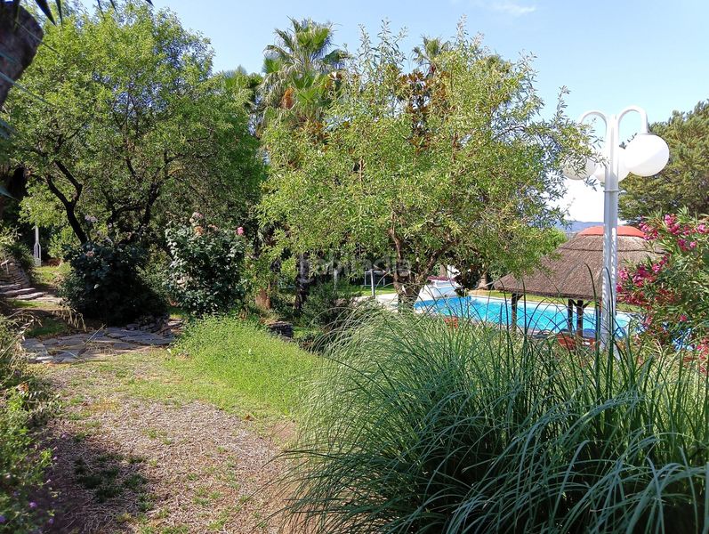 Foto 45944a13-fb60-42f7-a91d-cafd8813b43a. Xalet amb aparcament piscina a Bosque (El)