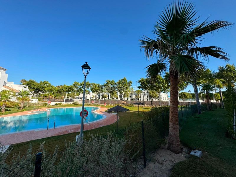 Foto 43ea57ca-1fa7-4841-acac-0a2decb3f60c. Pis amb calefacció aparcament piscina a Las Tres Piedras - Costa Ballena Chipiona