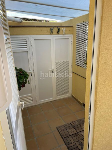 Foto e230e1aa-3913-4f79-b1e8-94ba028ea25b. Casa adossada amb aparcament piscina a Novo Sancti Petri Chiclana de la Frontera