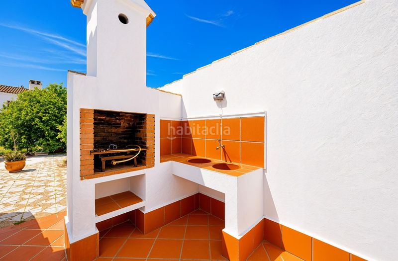 Foto ac560b6d-8fee-424c-84da-330aa601128e. Xalet amb aparcament piscina a Los Gallos Chiclana de la Frontera