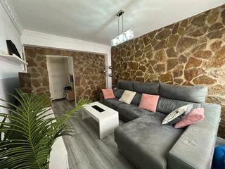 Piso en San José-San Bernardo. Moderno y acogedor piso en periañez
