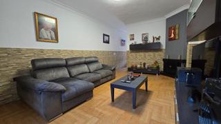 Casa a San Pedro-Gabriel Miró-María Guerrero. Vivienda con casa de invitados y local comercial en la linea