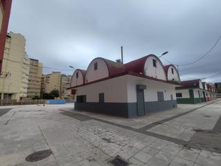 Local Comercial a Santa Bárbara-Ciudad Deportiva. Estupendo local en sacra
