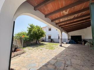 Chalet à El Rinconcillo. Chalet independiente con parcela a 5 minutos de la playa