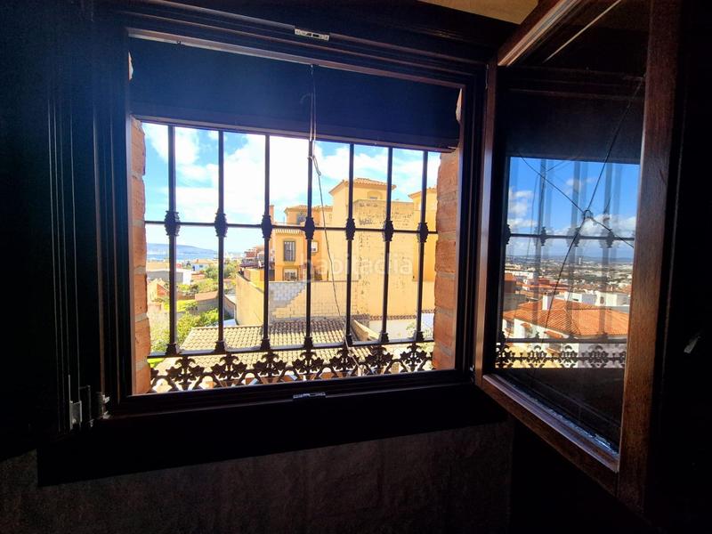 Foto 58dc7f9c-c02c-47ca-b7d1-a0ae424bb06f. Chalet una casa con encanto rústico y lista para entrar a vivir en Algeciras