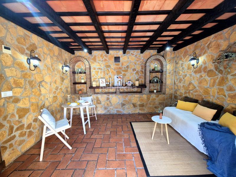 Foto 7cd3de82-5553-4206-bd5e-f8505ab48146. Chalet una casa con encanto rústico y lista para entrar a vivir en Algeciras
