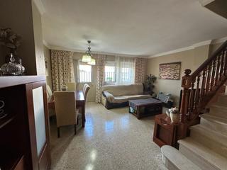 Dúplex a San Pedro-Gabriel Miró-María Guerrero. Oportunidad única! piso dúplex con patio en la zona de san pedro