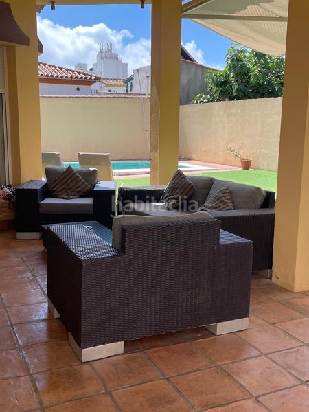 Foto 10883938-d20e-42a3-ae86-b7f6b1cc29c3. Xalet amb aparcament piscina a El Rinconcillo Algeciras