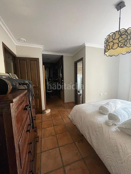 Foto a1ed40e4-dc91-4f98-be23-c0028a75ebed. Xalet amb aparcament piscina a El Rinconcillo Algeciras