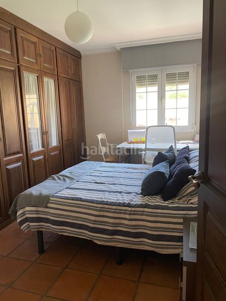 Foto ac05d073-2f0e-44dd-94d5-12d1cd383459. Xalet amb aparcament piscina a El Rinconcillo Algeciras