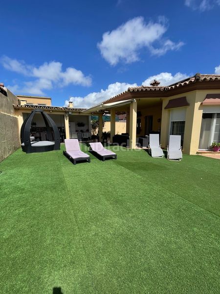 Foto d8da5031-05e8-47ad-a325-c0ae74310802. Xalet amb aparcament piscina a El Rinconcillo Algeciras