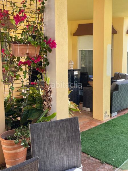 Foto f64bb538-60ee-4c1b-b714-68fac555ebb8. Xalet amb aparcament piscina a El Rinconcillo Algeciras