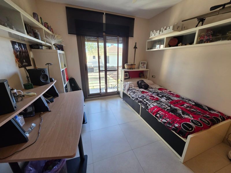 Foto 1c8cdbeb-d068-4470-8010-50cfafb7fc64. Xalet amb aparcament piscina a San García Algeciras