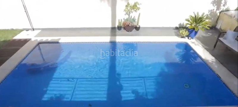 Foto 5665d567-60c7-4c99-8f45-b0f9e88c056f. Xalet amb aparcament piscina a San García Algeciras