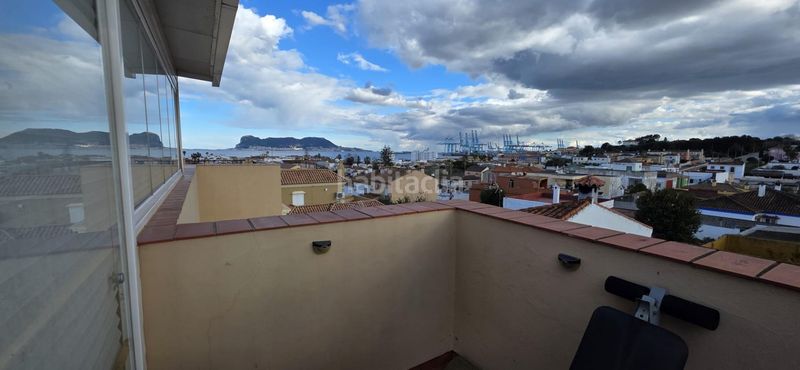 Foto 94a5abb9-65fb-44a5-9001-edb05c225bdb. Casa adossada amb aparcament a El Rinconcillo Algeciras