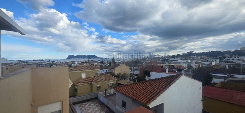 Foto d681d576-109e-4aec-9758-b703385f31f9. Casa adossada amb aparcament a El Rinconcillo Algeciras
