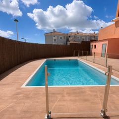 Appartement à El Zabal-Santa Margarita. Vivienda única en planta baja con piscina privada y amplios espa