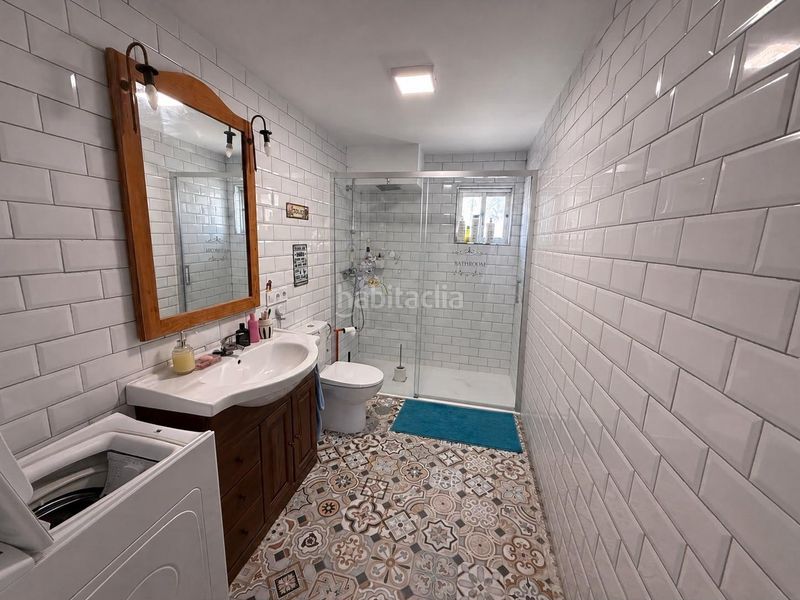 Foto 2c97b77e-e4c0-4e56-b20f-ea7221a1ea38. Planta baixa amb aparcament a San Pedro-Gabriel Miró-María Guerrero Línea de la Concepción (La)