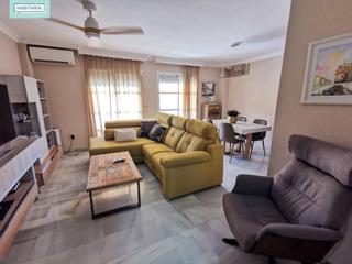 Etagenwohnung  Avenida rosaleda. Piso con parking en la goleta