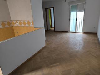 Appartement  Calle san fernando. Piso en primera planta totalmente reformado en el centro de mont