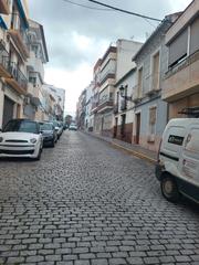 Lloguer Local Comercial  N/a. Local comercial en zona centro de puente genil con aire acondici