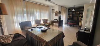 Appartement à Montilla. Preciso piso de 4 dormitorios, 2 baños, terraza, ascensor y gara