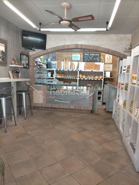 Foto 055f20bc-ef8b-4d92-98f0-3ef88fd43ba4. Local comercial en l´Estartit poble Estartit