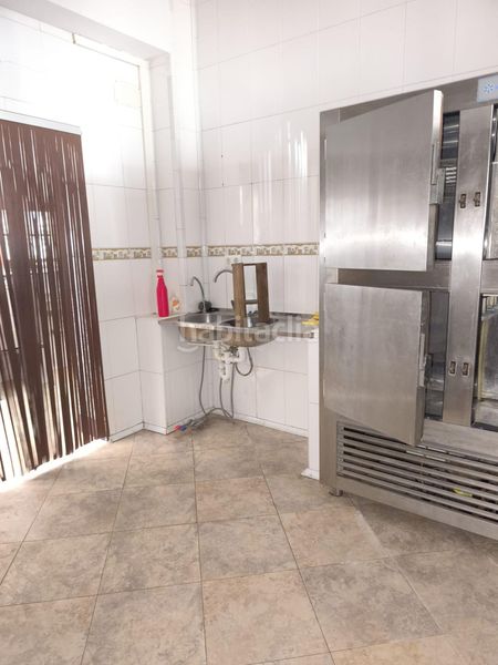 Foto 0a3e2f0b-1935-4de8-967d-e713fce6fd1a. Casa a La Banda - Campo de Fútbol Chiclana de la Frontera