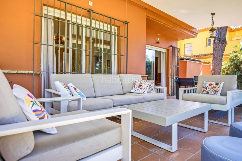 Foto a2ff18d8-ad75-4adf-a48d-53c840597210. Xalet amb aparcament piscina a Novo Sancti Petri Chiclana de la Frontera