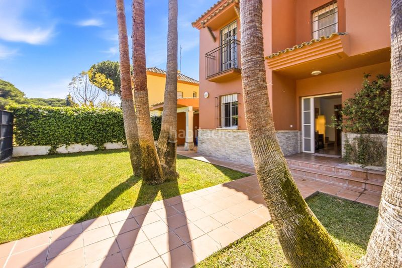 Foto dda1d5f3-64ef-4692-b321-5be902efa147. Xalet amb aparcament piscina a Novo Sancti Petri Chiclana de la Frontera