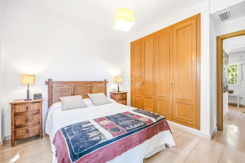 Foto fd113211-8d7c-4eec-8741-930a7551a0d8. Xalet amb aparcament piscina a Novo Sancti Petri Chiclana de la Frontera