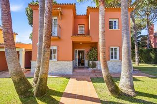 Chalet in Novo Sancti Petri. Selecto chalet en novo sancti petri, chiclana de la frontera
