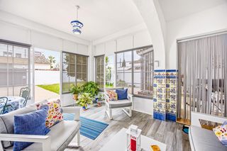 Xalet a Los Gallos. Magnífico chalet urbano en chiclana de la frontera!