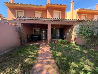 Reihenhaus in Sancti Pietri. Adosado en costa sancti petri  playa de la barrosa