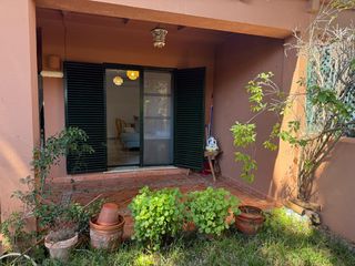 Casa adossada a Sancti Pietri