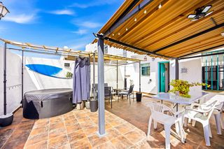 Apartament a Los Gallos. Adosado en urbanización privada  perfecto para tu familia!