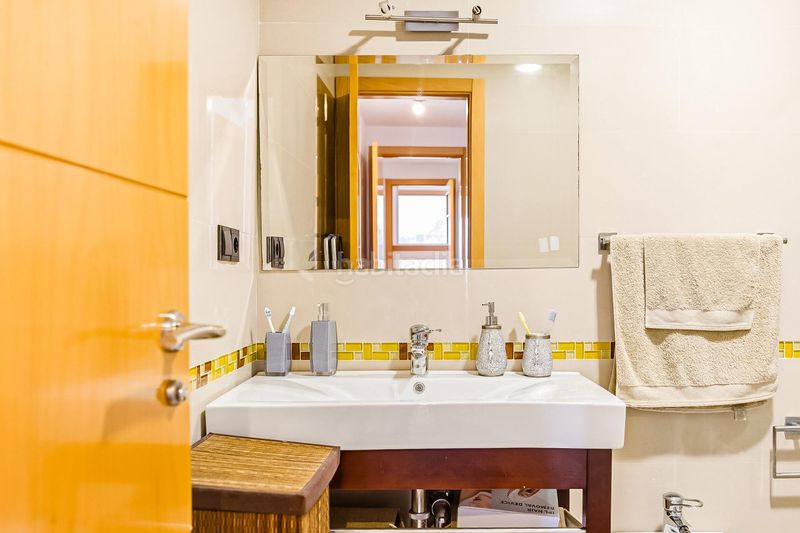 Foto 19d7477a-9de6-4cbe-b95a-c4186ea79e6a. Pis amb piscina a La Casería - San Carlos San Fernando