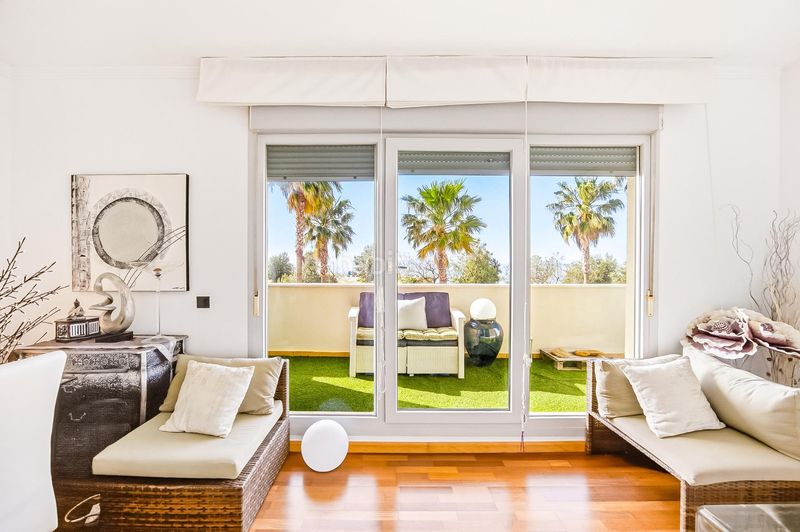 Foto 32dcbcf0-f9b8-4e38-b8a4-c49d12bd55a4. Pis amb piscina a La Casería - San Carlos San Fernando