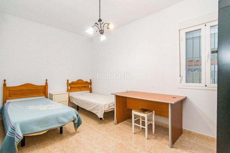 Foto f87f0a4b-da2a-4e25-8255-f081ed3daa99. Xalet amb aparcament a Las Lagunas - Campano Chiclana de la Frontera