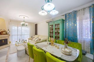 Casa a schiera  Calle pinsapo. Casa unifamiliar con piscina, garaje y semisótano en chiclana