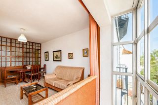 Flat in Calle Palomar 12