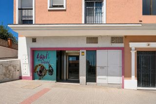 Business premise  Calle de fuente amarga. Local comercial en planta baja con gran versatilidad y excelente