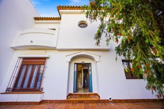 Rent Semi detached house  Carretera carretera molino viejo. Adosado en alquiler  ctra. molino viejo, chiclana de la frontera