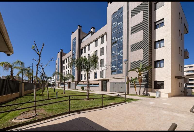 Foto 7d65bf56-961f-4d79-8985-2186fd83f90b. Piso en calle gad 12 fantastico piso en segunda linea de playa, en Los Álamos. en Torremolinos