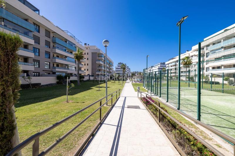 Foto e2074388-d7b0-4e61-91e6-ea1582941156. Piso en calle gad 12 fantastico piso en segunda linea de playa, en Los Álamos. en Torremolinos